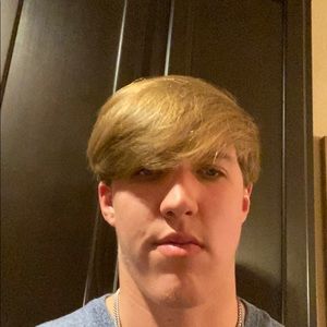 Meet your Posher, Maxwell